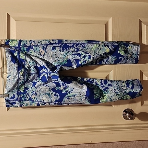 Lilly Pulitzer Pants - LILLY PULITZER UPF50+ WEEKENDER LEGGINGS SEA SIRENS SIZE LARGE